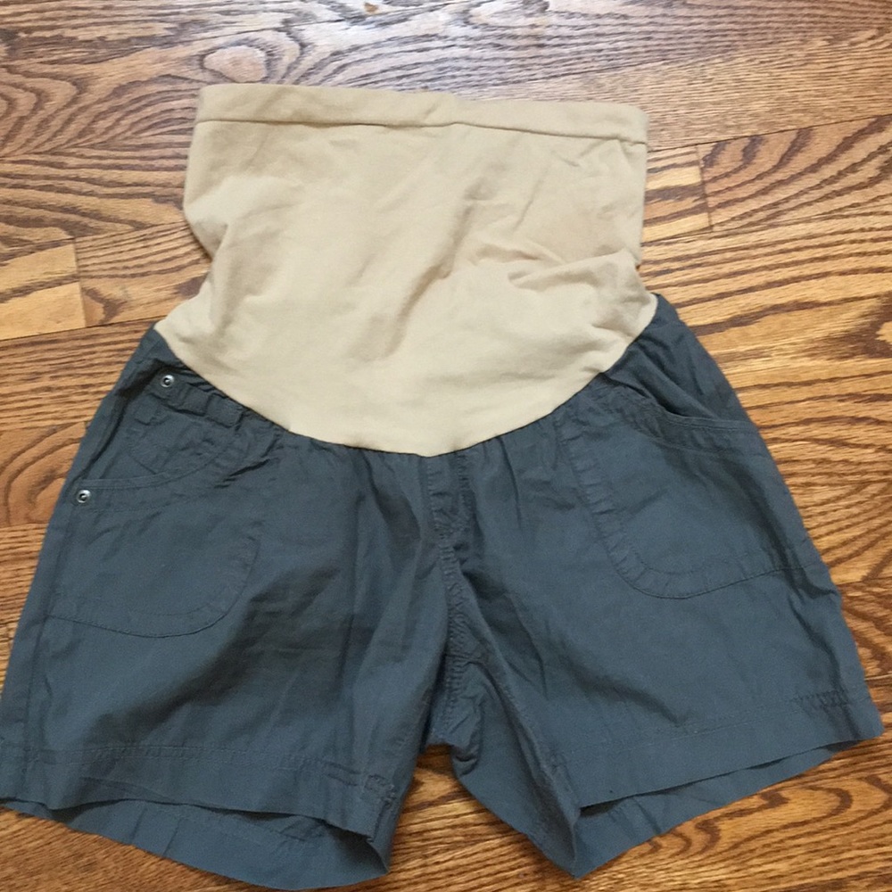 Motherhood Maternity shorts